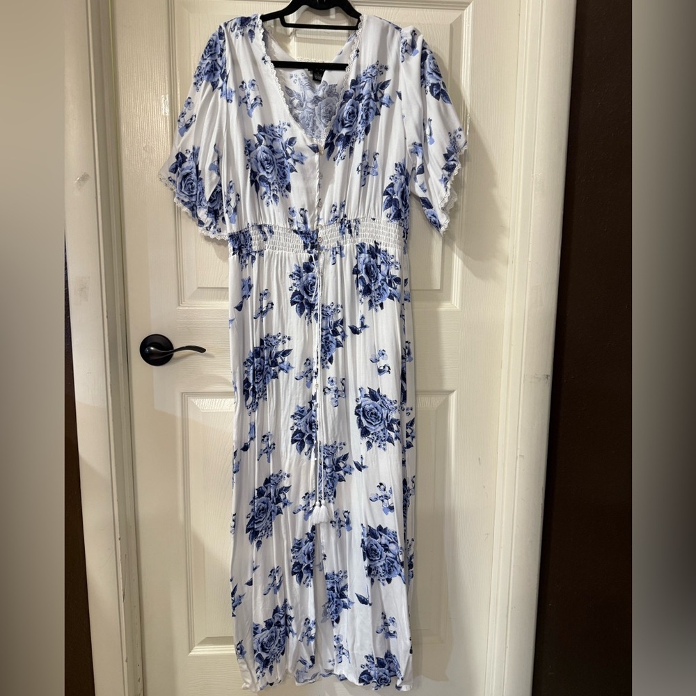 Justify Blue Floral Maxi Dress NWOT